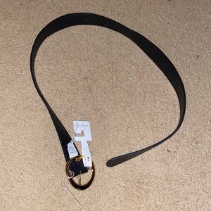 Jessica Simpson belt